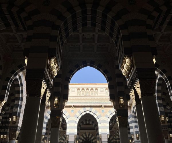 large-building-with-large-arch-that-says-word-it