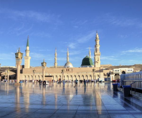 medinasaudi-arabia-13-december-2019-prophet-mohammed-mosque-al-masjid-nabawi-medina-saudi (1)